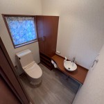 手洗い場付トイレ。