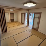 続きの8畳間。お風呂側より撮影。押し入れあり。