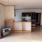 料理しながら、家族とつながる対面式キッチン(キッチン)